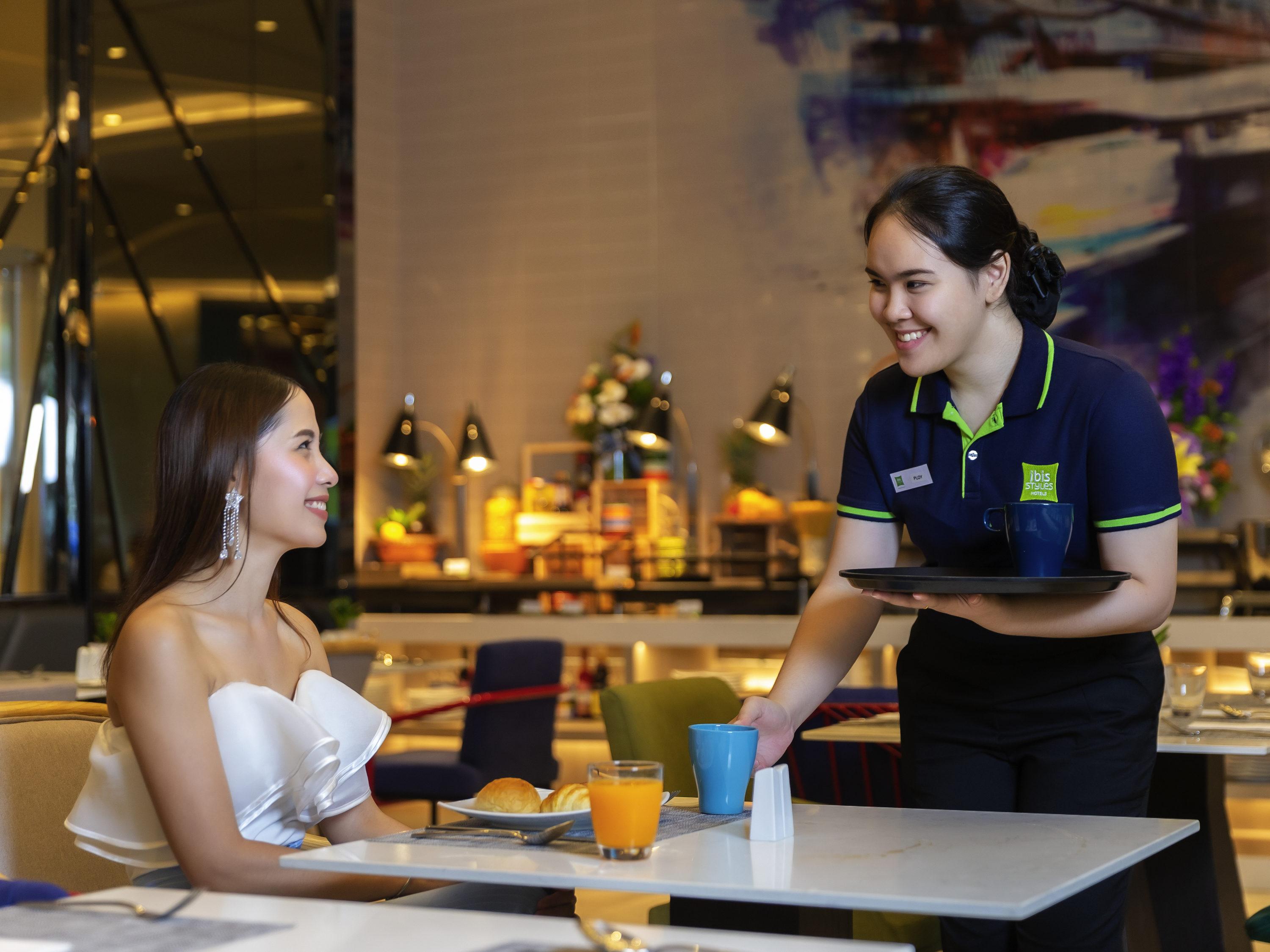 Ibis Styles Bangkok Ratchada Hotel Exterior foto